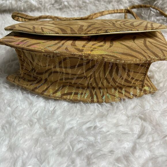 J Renée gold fabric 3D effect zebra print shoulder bag - Picture 4 of 9